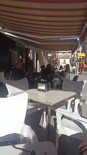 La Fuente, cafetería