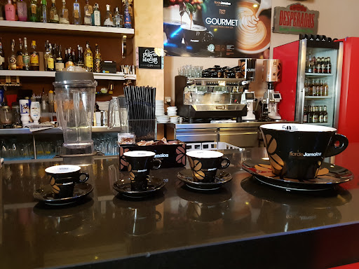Zenial Café Lounge