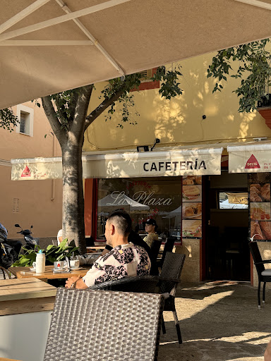 Panaderia La Plaza
