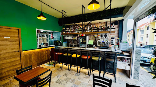 Bar Café Bigotes