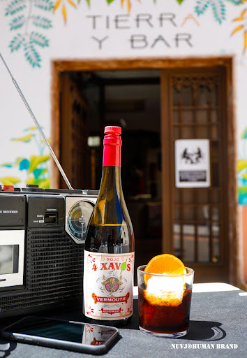 Tierra y Bar