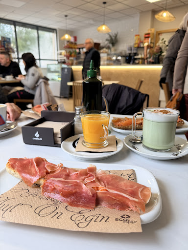 El Recreo Bakery&Coffee