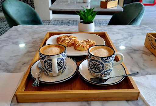 El Cafe de Aqui