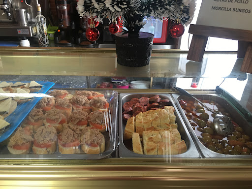 CAFETERÍA GLORIA FUERTES