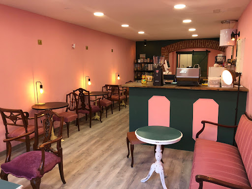 Hagrid’s Cafe - Menjar americà - Specialty coffee - Soda Fountain - Jocs de taula - Brunch