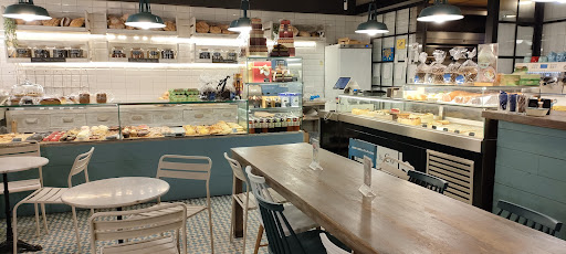 Bread & Co. - Brunch Alcorcón , Cafe de especialidad y Panes de masa madre