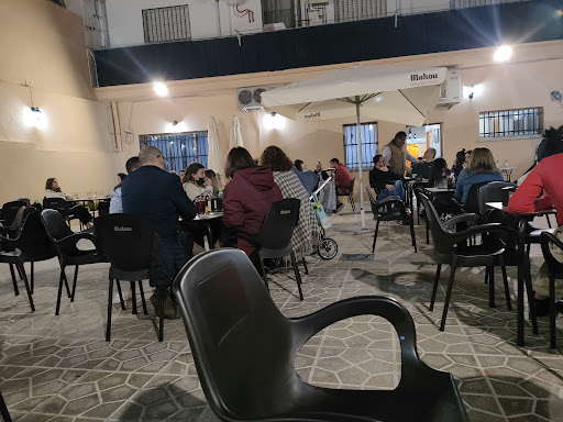LA TERRAZA RESTAURANTE &CAFETRIA &BAR