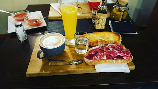 VOLATA Café