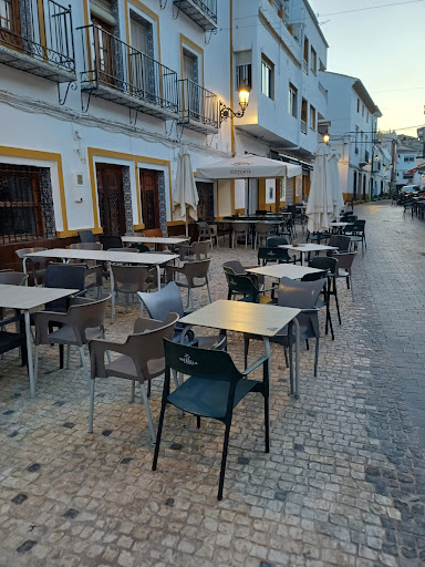 BAR TAPEO HELADERIA Entre Dos Mundos