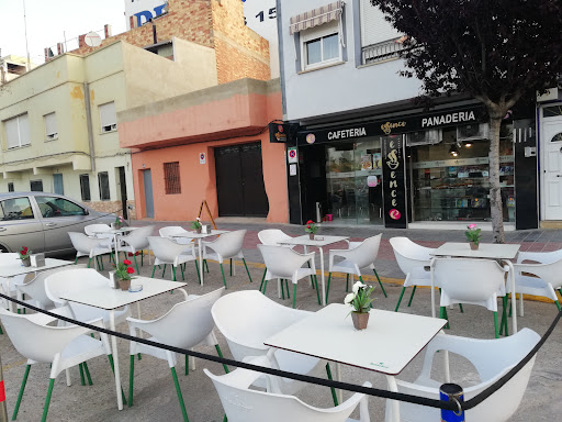 Essence Cafetería